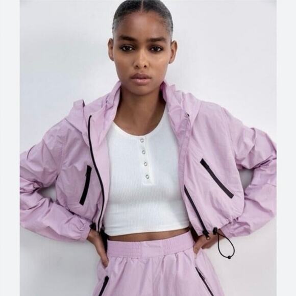 Zara Lavender Purple Cropped Hooded Windbreaker Jacket Size Medium - Picture 2 of 11
